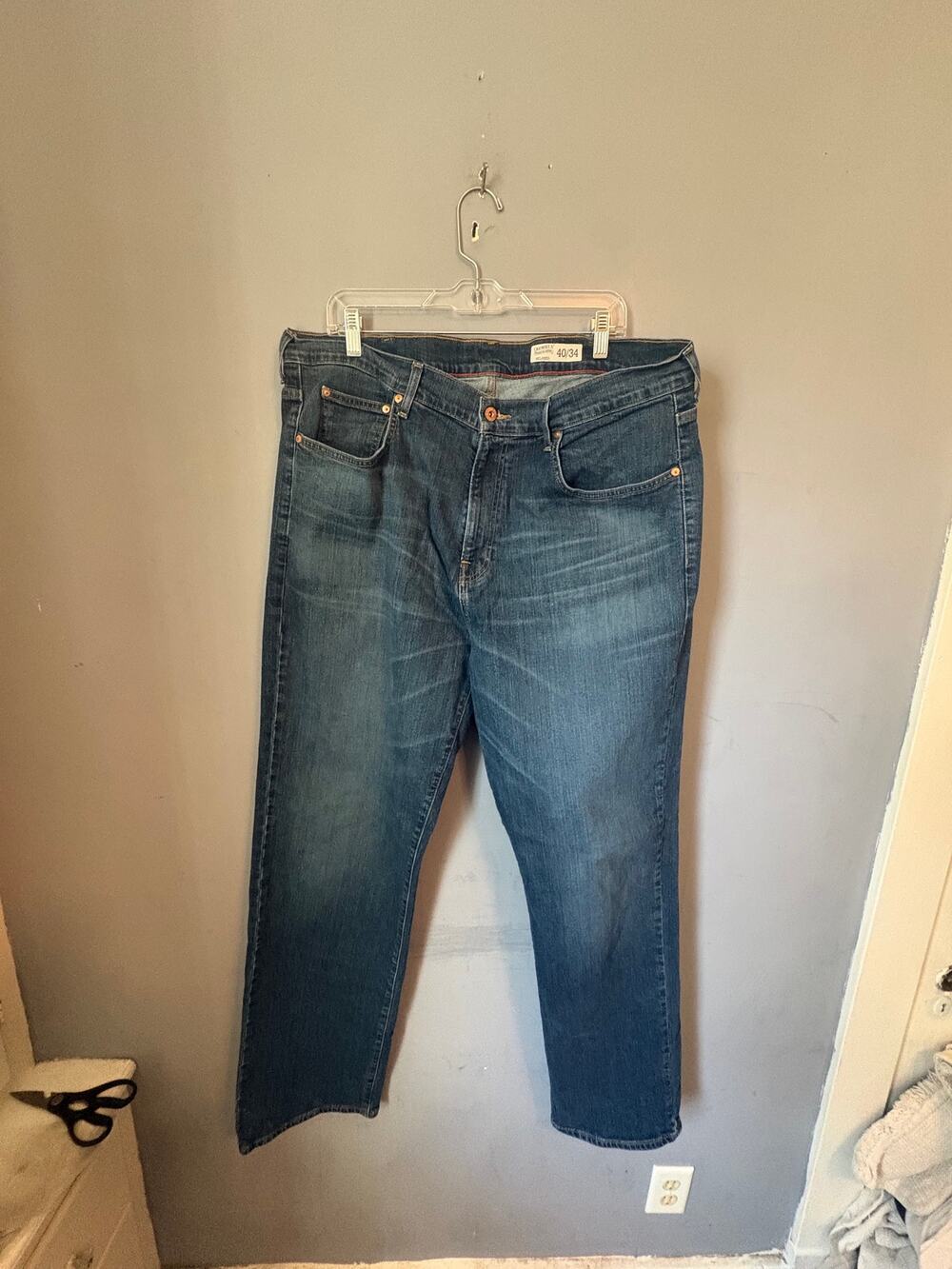 Cremieux Relaxed Fit Jeans Sz 40x34 Medium Wash